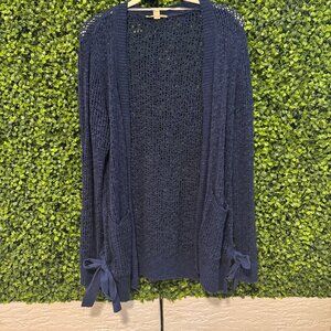 dark blue cardigan